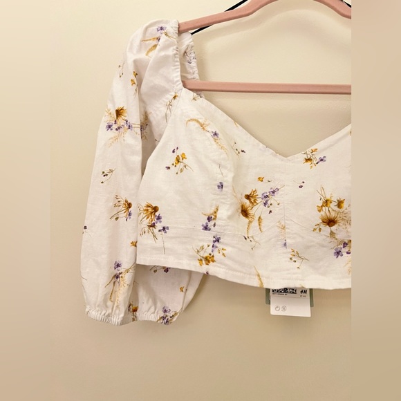 SOLD - H&M Floral Crop Top - Picture 2 of 4